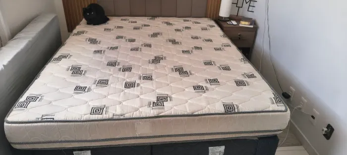 Cama box Queen Ortobom Light Selado colchão D45 