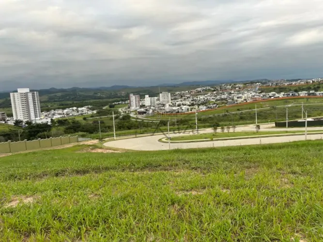 Oportunidade - Terreno em Condomínio - Urbanova - Condomínio Terras Alpha - 330m².