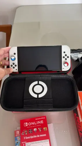 NINTENDO SWITCH 64GB modelo + novo com Case