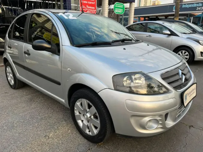 Citroen C3 GLX 1.4/ GLX Sonora 1.4 Flex 8V 5P 2012