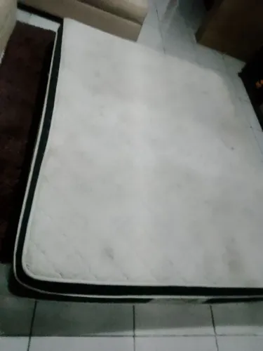 Colchão de casal king por 250 entrego