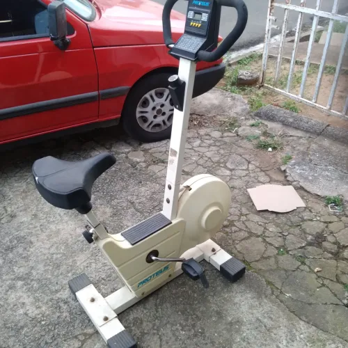 Bicicleta ergometrica proficional