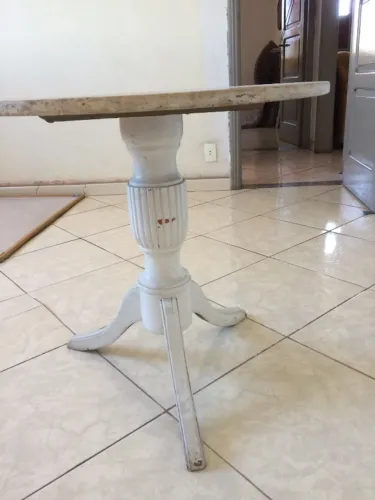 Mesa de mármore