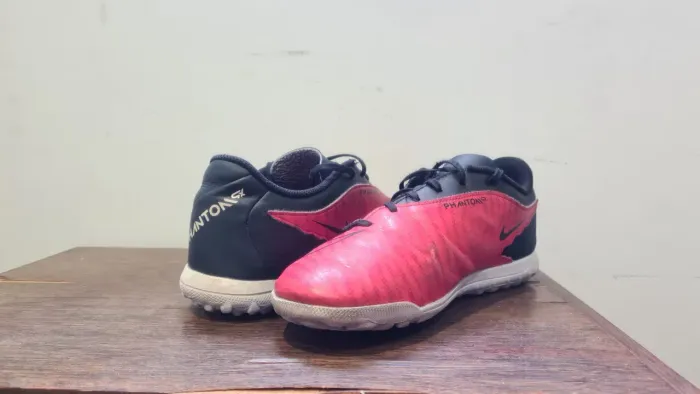 Chuteira Nike Society Phantom GX Club Tamanho 39 TF