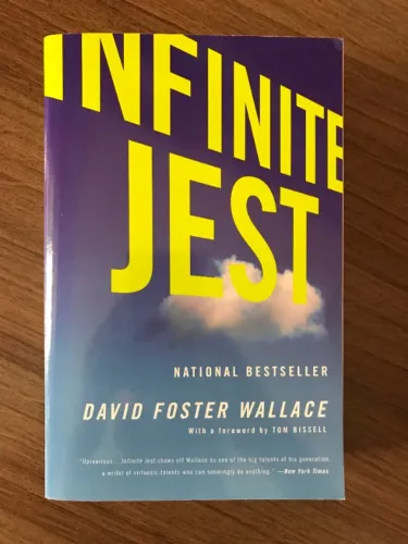 Livro "Infinite Jest" - David Foster Wallace (em inglês)