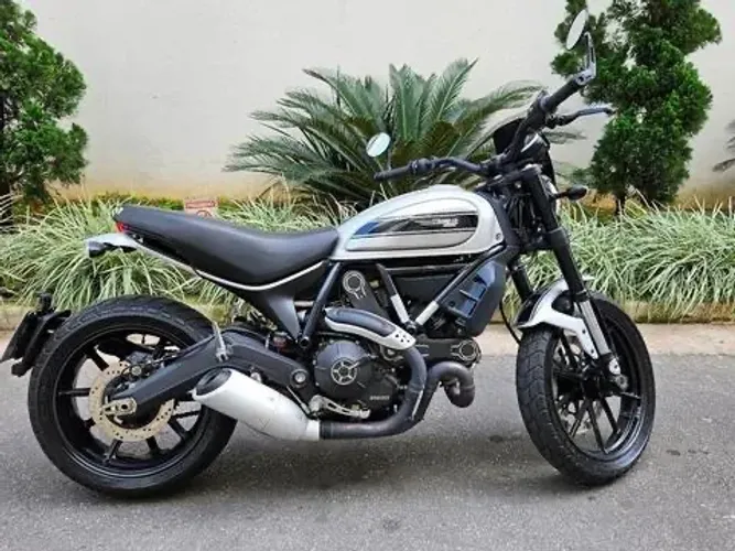 DUCATI SCRAMBLER ICON 800cc