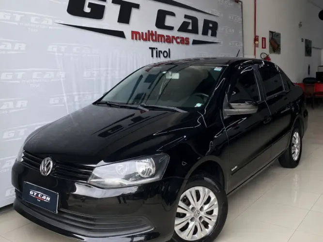 Volkswagen Voyage 1.0 Flex 12V 4P 2014