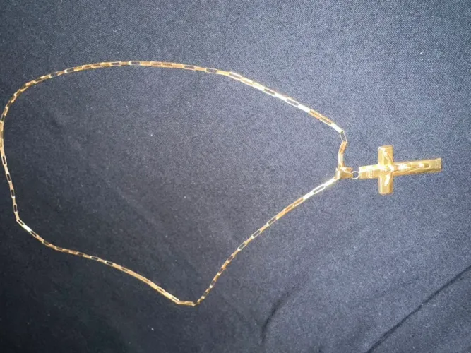 Vendo cordão de ouro