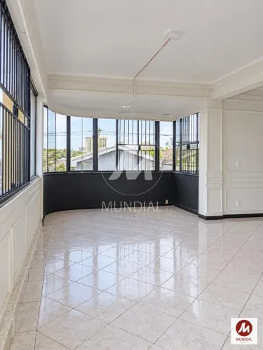 Casa à venda com 3 dormitórios no bairro JD MACEDO