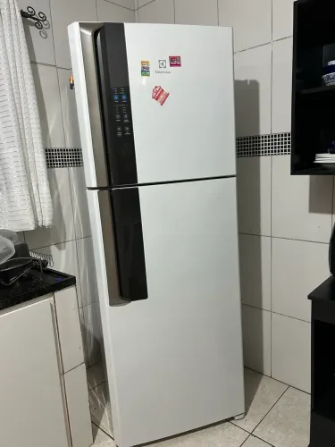 Geladeira Frost Free Electrolux