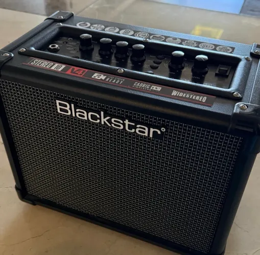 amplificador blackstar id core v4 10w