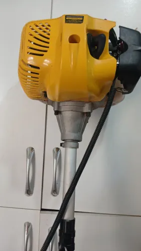 Máquina de jardinagem