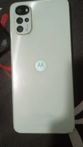 Celulares e caixa de som quebrados, para peças