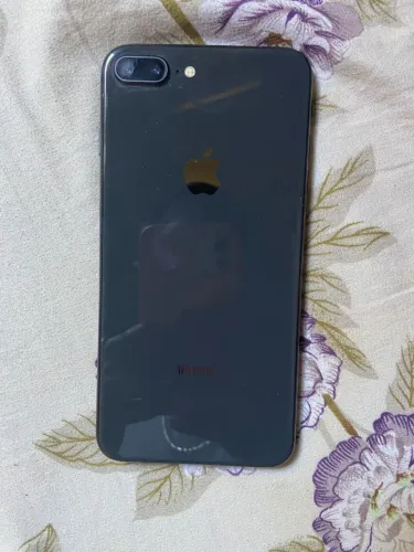 iPhone 8 Plus 