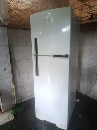 Geladeira Brastemp semi nova