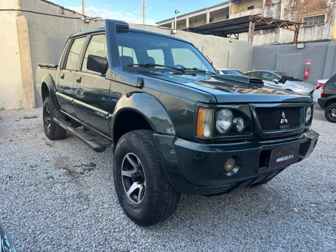 Mitsubishi L200 GLS 2.5 4X4 CD Diesel 2003