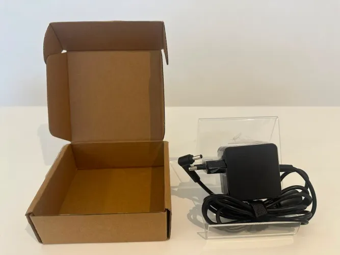 Carregador para notebook Lenovo