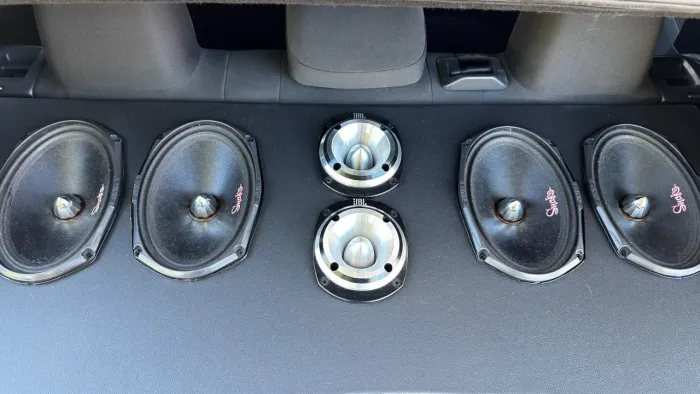 Troco ou vendo Som automotivo completo! 7 meses de uso.