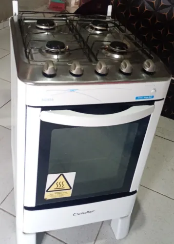 Fogão semi novo 
