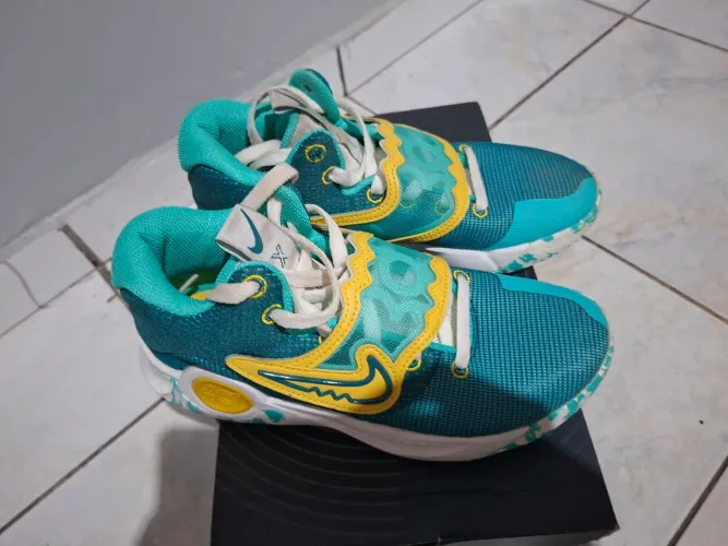 Tênis de basquete/vôlei Kings Sneakers