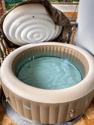 BANHEIRA DE HIDROMASSAGEM INFLÁVE / SPA