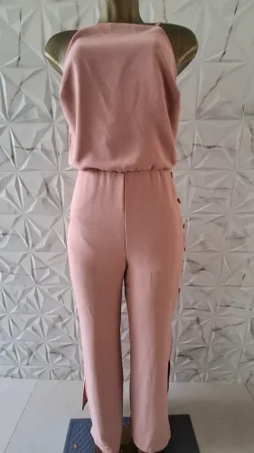 Macacão rosê feminino 38