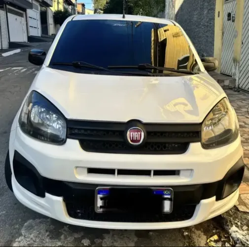 Fiat Uno Attractive 1.0 EVO Fire Flex 8V 5P 2021