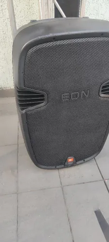 Caixa ativa JBL 15 polegadas Driver Titânio