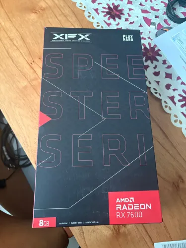 Placa de video rx 7600 XFX
