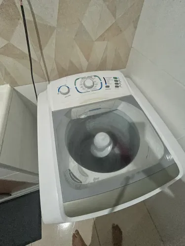 Máquina de lavar 12kg Eletrolux - funcionando