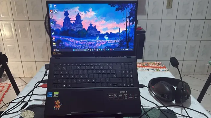 Notebook gamer Nitro V15 i5 16 de RAM 5200mhz(RTX 3050)