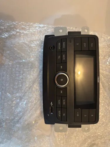 Multimidia original Kwid