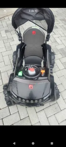 Carro jeep e moto passeio criança