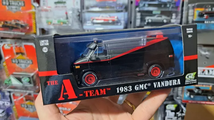 1:43 Miniatura Van GMC Vandura Esquadrão Classe A The A-Team Greenlight 12 Cm Lacrado