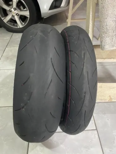 Par de pneus Dunlop Sportmax D214