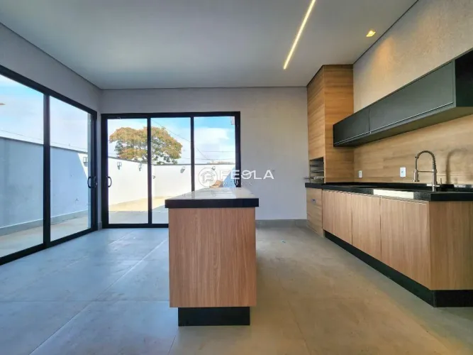 Casa à venda em Nova Odessa, Jardim Vitória, com 3 suítes, com 176 m², Jardim Vitória