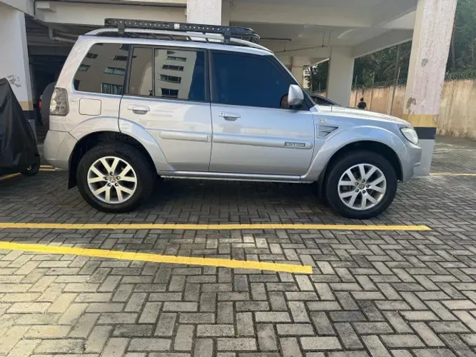 Mitsubishi Pajero TR4 2.0/ 2.0 Flex 16V 4X4 Mec. 2010