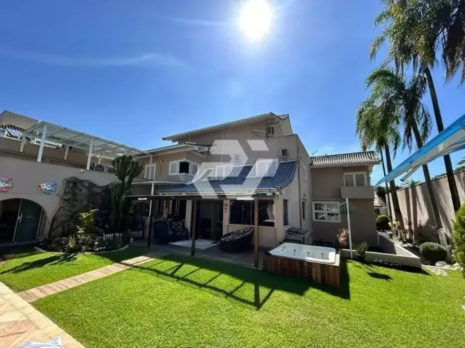 Excelente casa no Condomínio Jardim Lagoa Mar Norte Barra da Tijuca