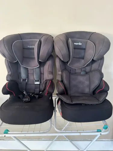 Duas Cadeirinha de carro