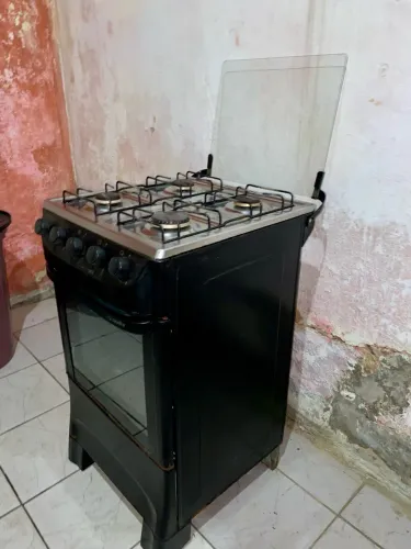 VENDE-SE FOGÃO 