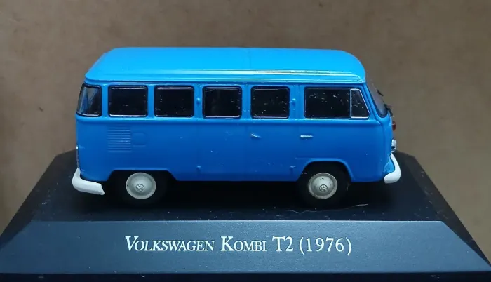 Miniatura VW Kombi T2 1976
