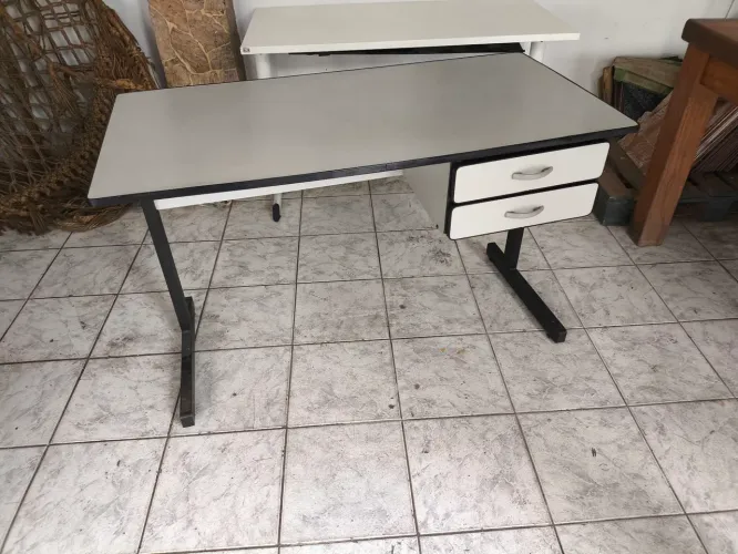 Mesa de escritório 