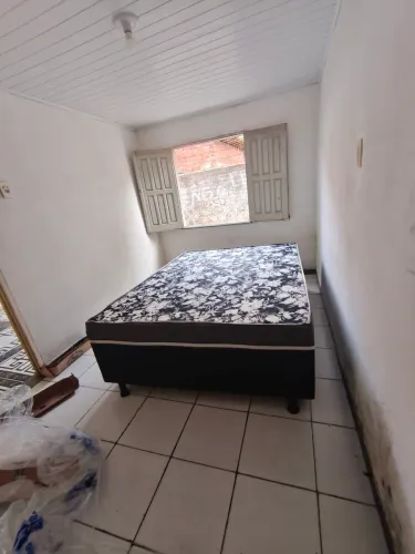 Cama de casal nova - troco por cama as solteiro 