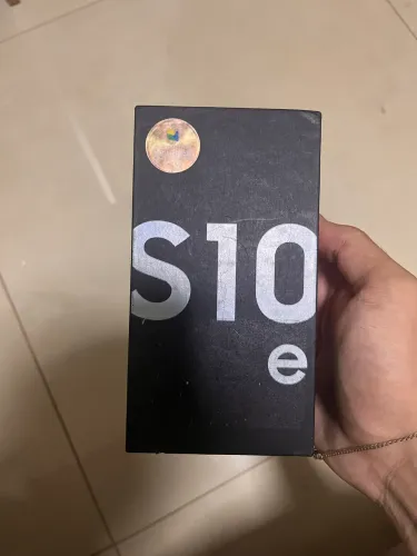 Samsung S10e