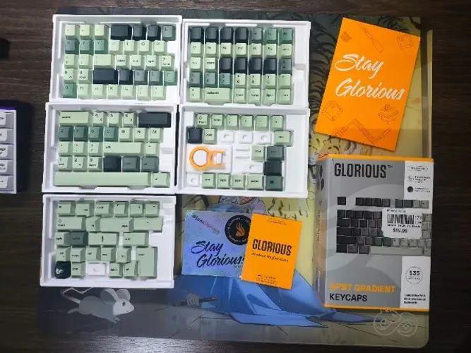 Kit de Keycaps Glorious GPBT Alpine Forest Gradient c/ 135 Keycaps