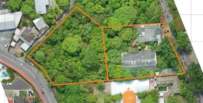 Terreno 8.300m² ótimo para Montar sua Empresa no Parque das Laranjeiras