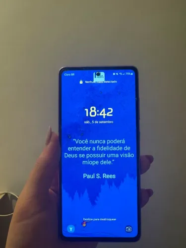Samsung Galaxy S20 FE leia a descrição