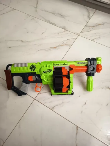 Nerf ZombieStrike Doominator
