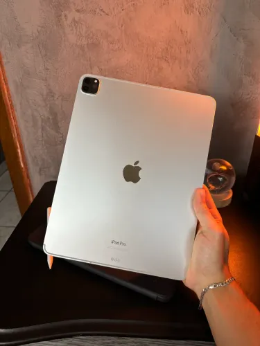 OPORTUNIDADE! iPad Pro M2 256gb - 12,9 pol 6ª geração
