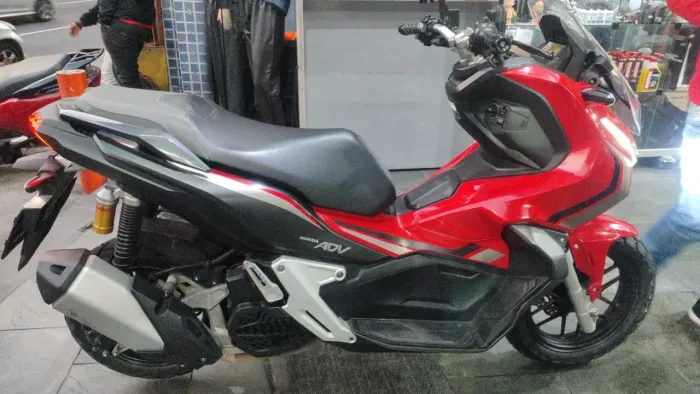 Moto ADV 150